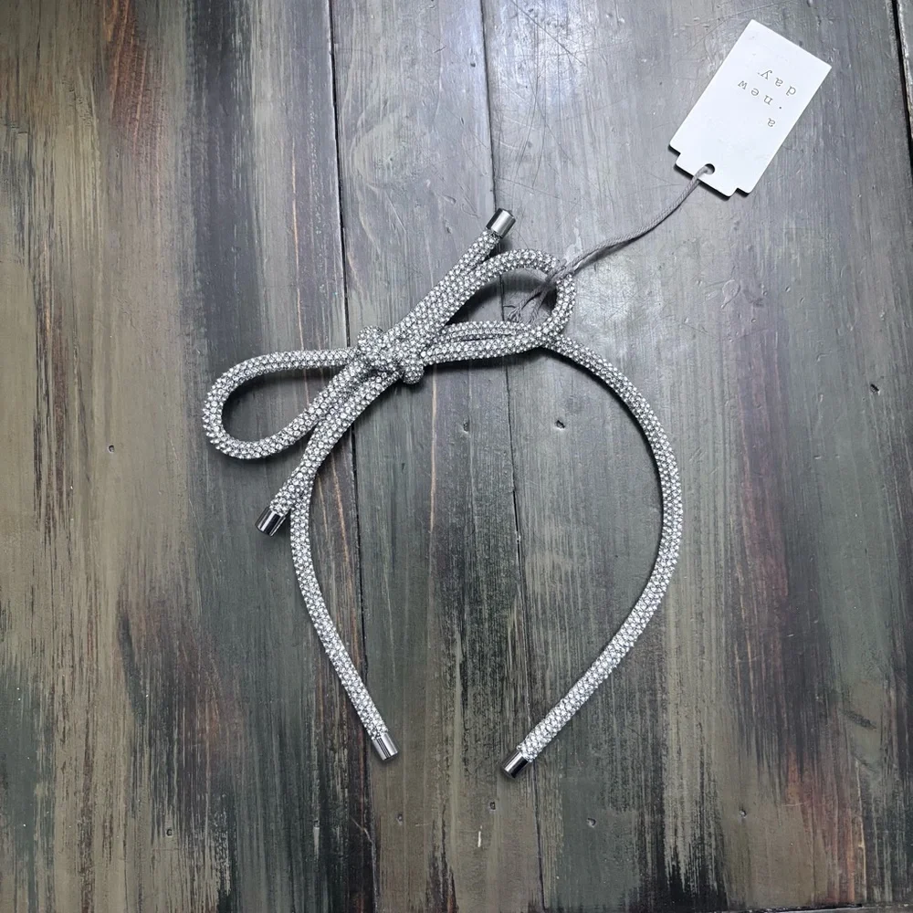 a new day Silver Bow Headband - Picture 1 of 3